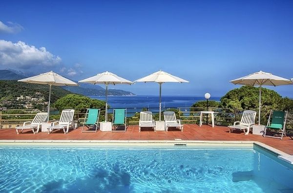 HOTEL CASA ROSA - ISOLA D'ELBA - LINGUA E AMBIENTE